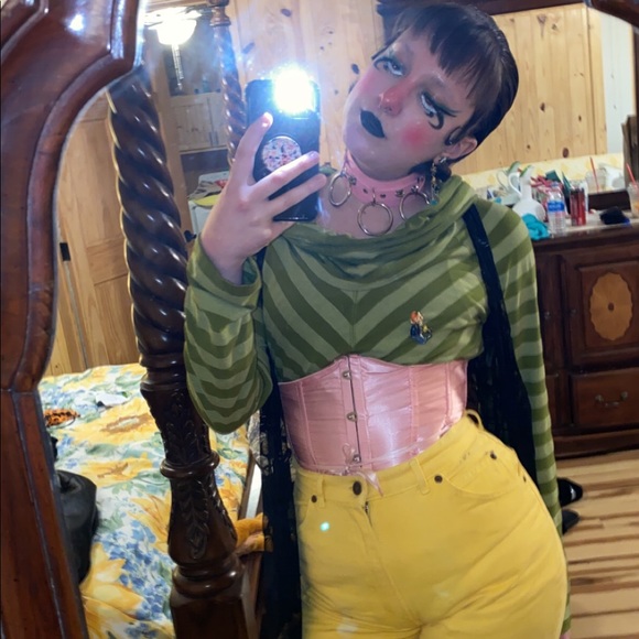 Meet your Posher, Hope - Picture 1 of 5